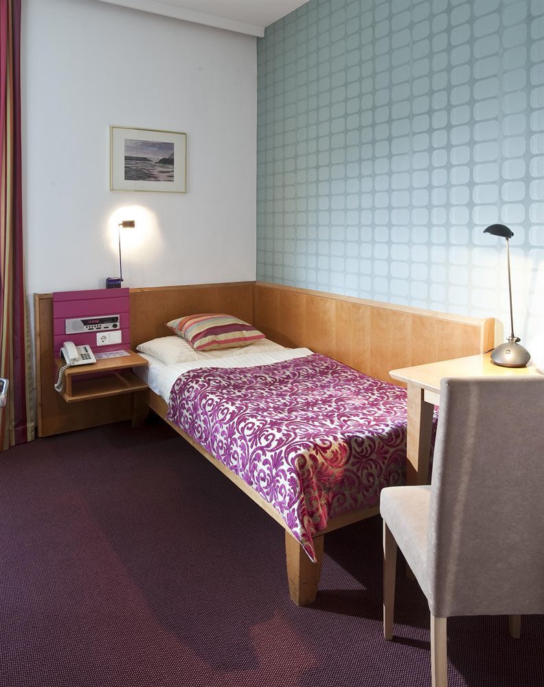 Hotel Geyer クラーゲンフルト エクステリア 写真